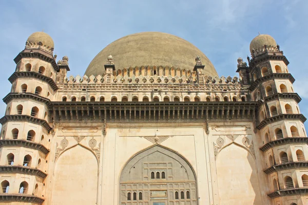 Golgumbaz, ein Mogulmausoleum in Bijapur — Stockfoto