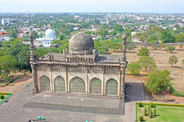 Mezquita en Bijapur —  Fotos de Stock