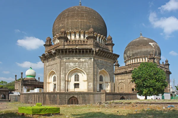 Мечеть в Бижапуре — стоковое фото