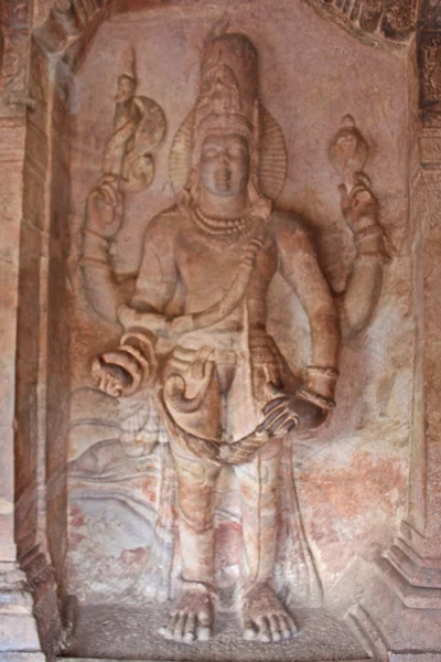 Escultura na entrada da Caverna em Badami — Fotografia de Stock