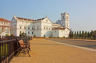 Manastır, kilise st francis assiisi