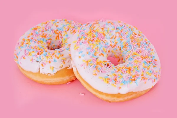 Twee smakelijke donuts — Stockfoto