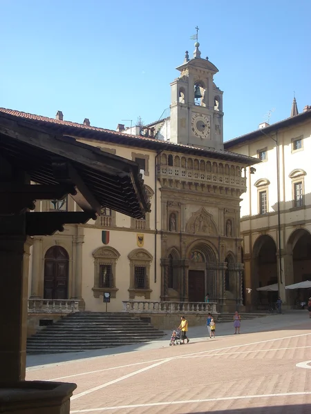 Volterra square en zon — Stockfoto