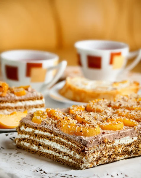Delicious walnut cakeWalnut cake — Stock Photo, Image