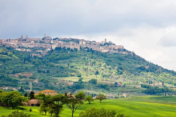 Stad van montalcino in Toscane — Stockfoto