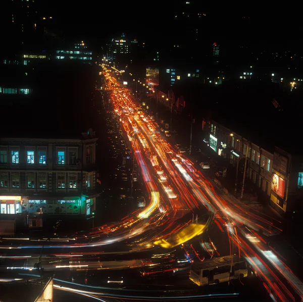Natt trafik. — Stockfoto