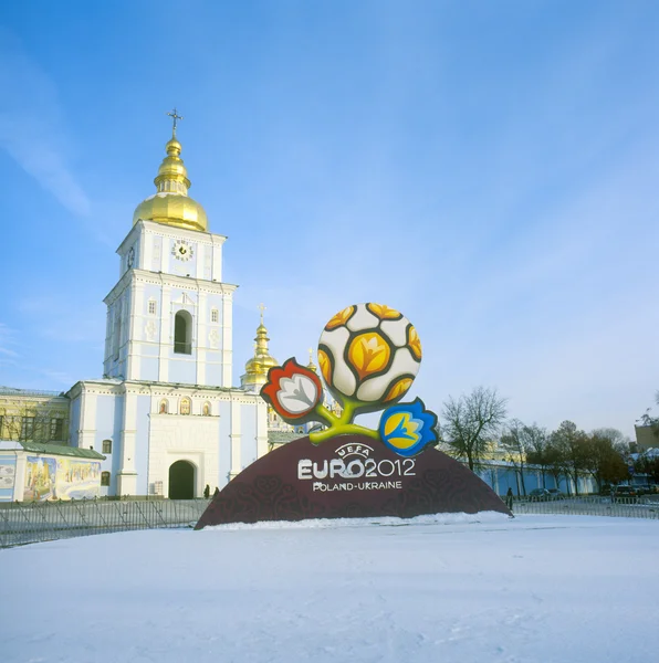 Kiev, Ukrayna-Aralık 14: Resmi logo 2012 Avrupa Futbol Şampiyonası için?. AF
