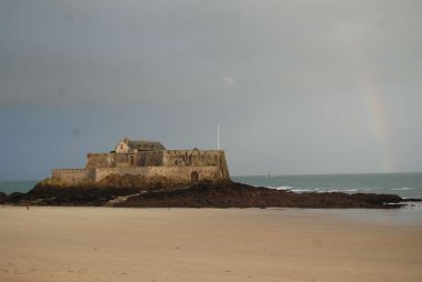 Fort Ulusal de saint malo üzerinde göster