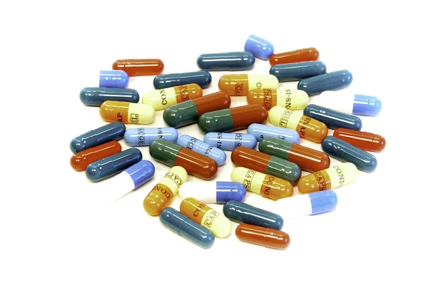 Pillole in capsule a bianco vuoto — Foto Stock
