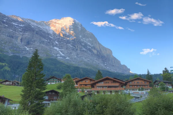 Grindelwald και βουνό eiger, Ανατολή, Ελβετία — Φωτογραφία Αρχείου