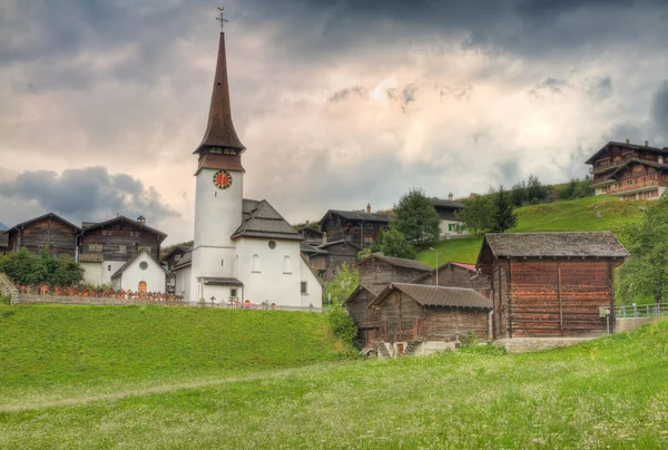 Canton valais İsviçre köy yerleşmesi — Stok fotoğraf
