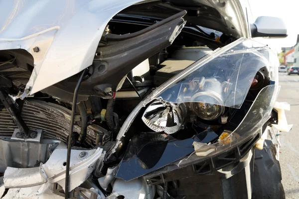 Frontal car crash wreck — Stock Photo, Image