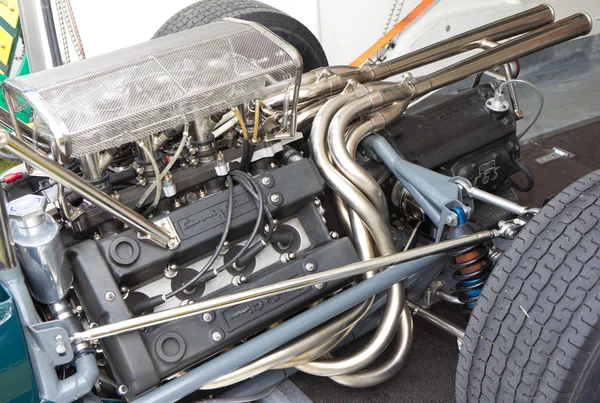クーパー fi 1965 年からの車のエンジン — ストック写真