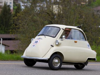 eski model araba heinkel 154 1959