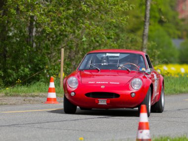 Vintage yarış araba fiat abarth 1000 bialbero 1963 sayfasından