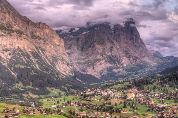 Grindelwald gün batımında, İsviçre — Stok fotoğraf