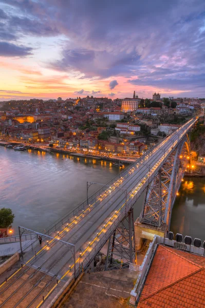 Brug ponte dom luis boven porto, portugal — Stockfoto