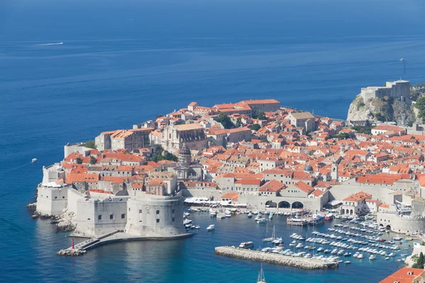 Halbinsel Dubrovnik mit Hafen, Kroatien — Stockfoto