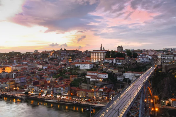 Bron ponte dom luis ovanför porto, portugal — Stockfoto