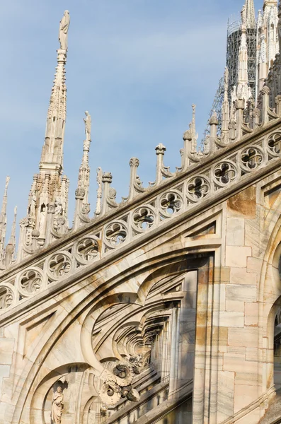 Dekoracje katedry w Mediolanie, Włochy — Zdjęcie stockowe