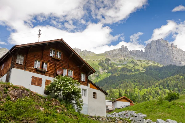 Mountain cabin in summer — Stock Photo, Image