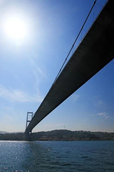 Supension brug in de buurt van istanbul — Stockfoto