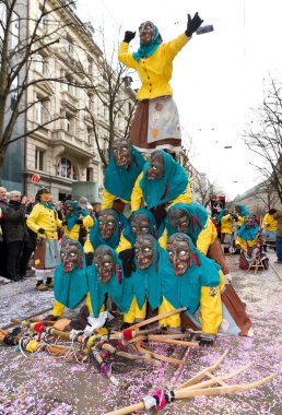 Zürih, İsviçre'deki zuericarneval fasnacht 26 Şubat 2012