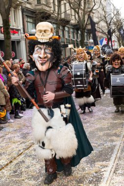 Zürih, İsviçre'deki zuericarneval fasnacht 26 Şubat 2012