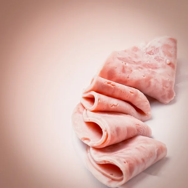 Sommige segmenten van de ham op plaat — Stockfoto