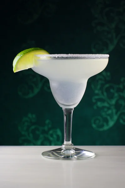 Cocktail av hvit margarita – stockfoto