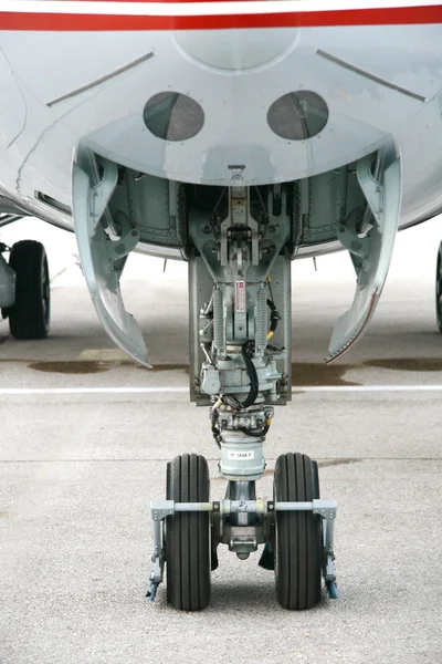 Plane landing gears — Stock Photo, Image