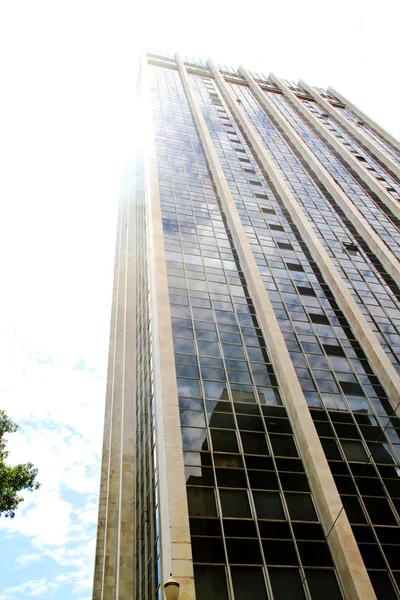 Здание в центре Сан-Паулу — стоковое фото