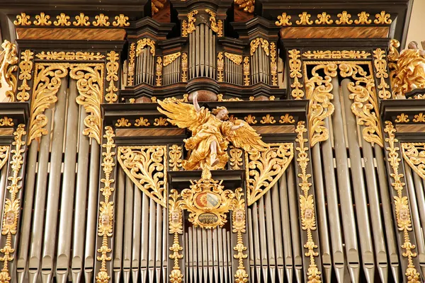 Tubos de órgãos antigos na Catedral de Kaisheim — Fotografia de Stock