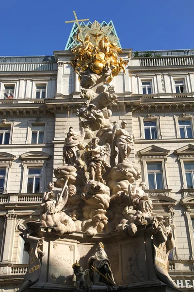 Antigua estatua de Viena —  Fotos de Stock