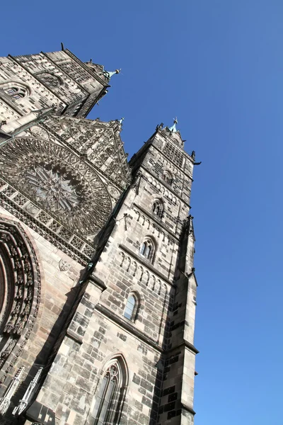 Kathedraal st. lorenz van Neurenberg — Stockfoto