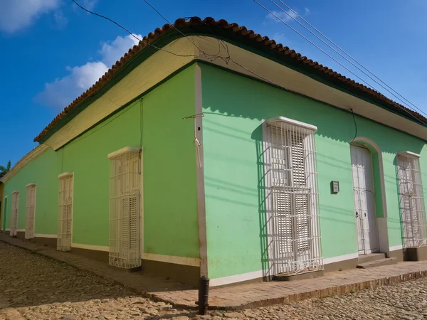 Casa en la ciudad colonial de Trinidad en Cuba — Foto de Stock