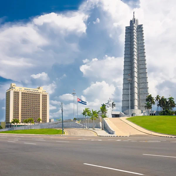Het plein van de revolutie in havana — Stockfoto