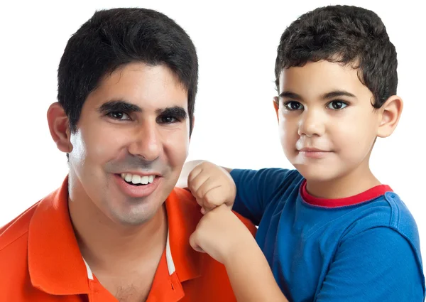 Podobizna roztomilý Latinské chlapce objala svého otce, izolované na bílém — Stock fotografie