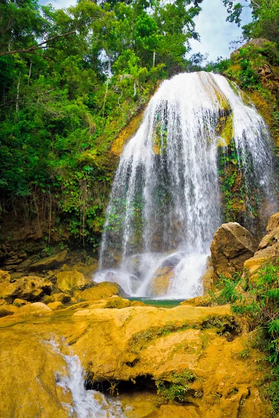 Waterfall in Soroa, a touristic natural landmark in Cuba — Stock Photo, Image