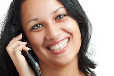 beyaz izole bir telefonda konuşurken beautifil latin kız