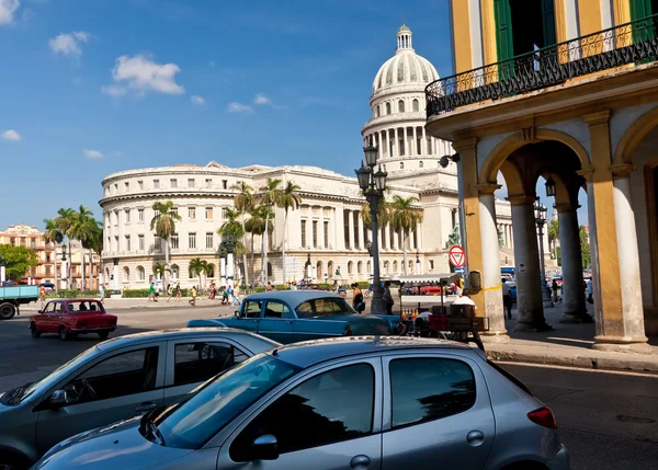 Vista urbana de Havana, incluindo o Capitólio — Fotografia de Stock