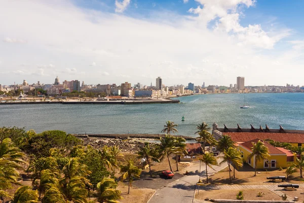 Lo skyline dell'Avana visto dall'oceano — Foto Stock