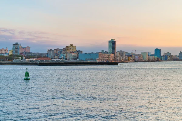 Гавана на закате — стоковое фото