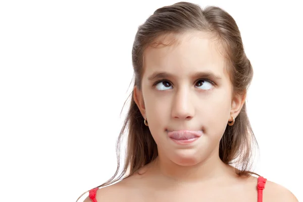 Латинська дівчина робить смішне обличчя ізольовані на білому — стокове фото