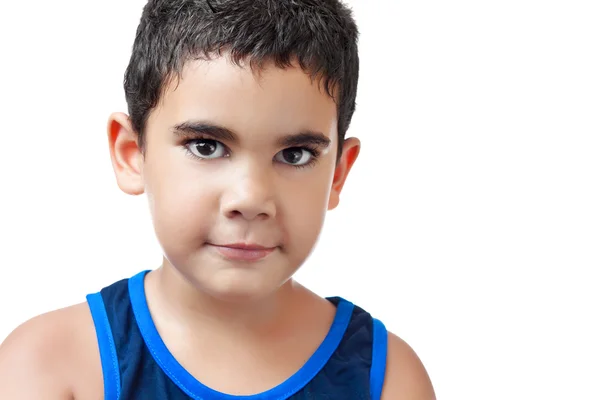 Porträt eines kleinen lateinischen Jungen isoliert auf weiß — Stockfoto