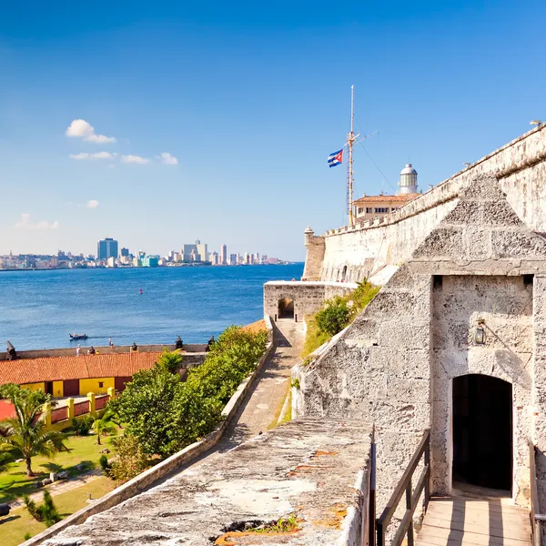 O famoso castelo de El Morro em Havana — Fotografia de Stock