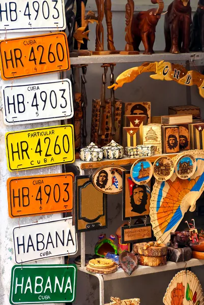 Merce tradizionale in vendita a L'Avana Vecchia — Foto Stock