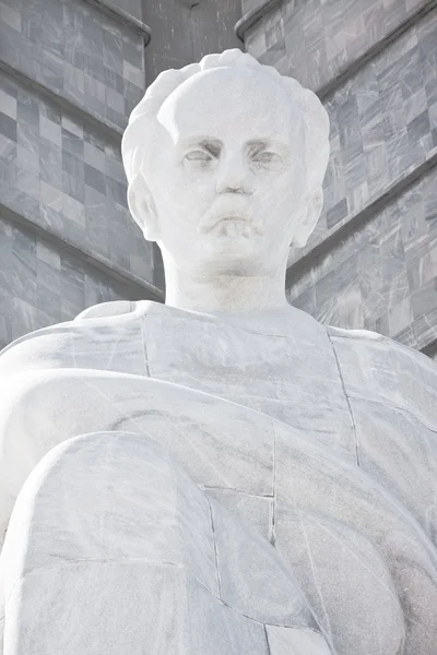 Пам'ятник на площі революції в гавані — стокове фото