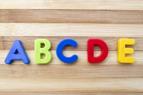 Ímãs de letras "ABCDE " — Fotografia de Stock