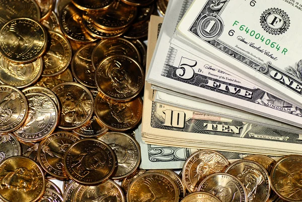 Contant geld biljetten en munten — Stockfoto